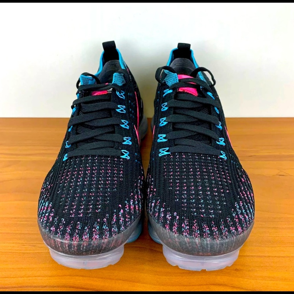 Wmns Air VaporMax Flyknit 3 'Black Hyper Pink Blue'
